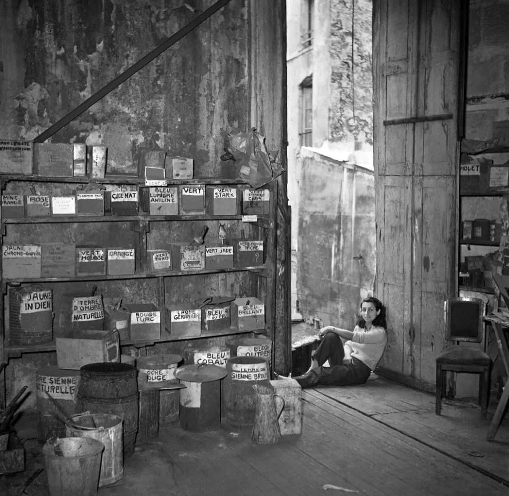 Françoise Gilot pintora en su estudio de Paris